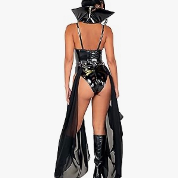 Vampire 🔥 piercing beauty sexy costume Fashion Nova Halloween Roma - Picture 2 of 13